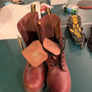 Dr Martens size US 14
